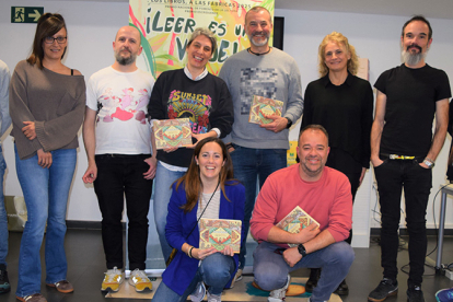 Gull�n fomenta la lectura entre la plantilla con la iniciativa 'Los libros, a las f�bricas'