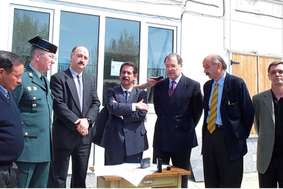 La Hermandad de Campoo de Suso recuerda tres obras que marcaron el municipio en la primavera de 2001