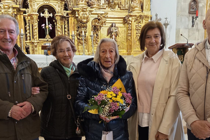 Jos�fa Macho celebra sus 102 a�os