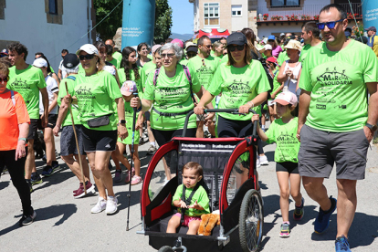 M�s de 750 participantes toman la salida en la Marcha Solidaria de Campoo de Enmedio