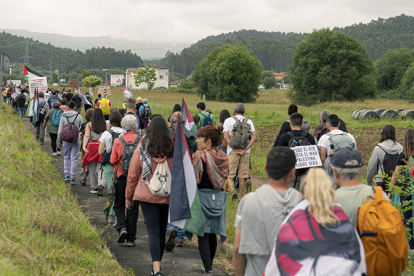 Ms de 800 personas participan en la Marcha por Gaza de Torrelavega a Cabezn de la Sal en apoyo a la Marcha Internacional hacia Palestina