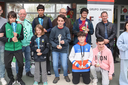 Mauro Arozamena conquista el IX Torneo Escolar de Ajedrez de Reinosa