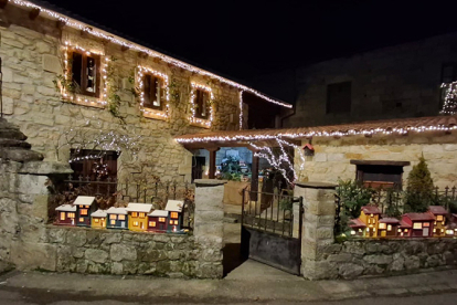 Merche Fern�ndez, de Corconte, gana el Concurso de Decoraci�n Navide�a de Campoo de Yuso 