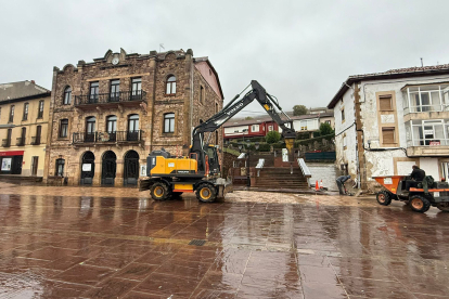 Milln-ic trabaja en la urbanizacin de la calle Francisco Dapena de Barruelo de Santulln