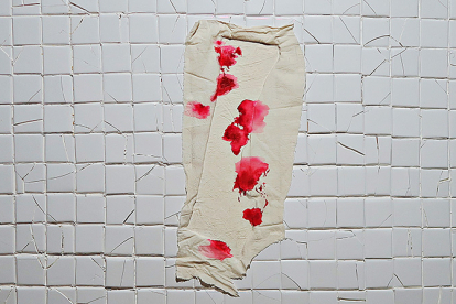 Nacho Zubelzu muestra los 'Hogares rotos' en El escaparate de La tienda