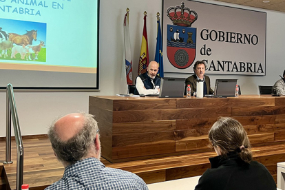 Palencia informa al sector del Plan de Sanidad Animal del Gobierno de Cantabria para 2024