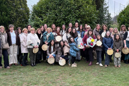 Las pandereteras de Fresno del R�o homenajean a Marta Guti�rrez