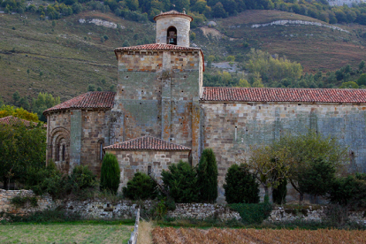 El prroco de San Martin de Elines impidi la entrada de maquinaria pesada a la Colegiata donde adems de obras de rehabilitacin se pretenda construir un museo del romnico