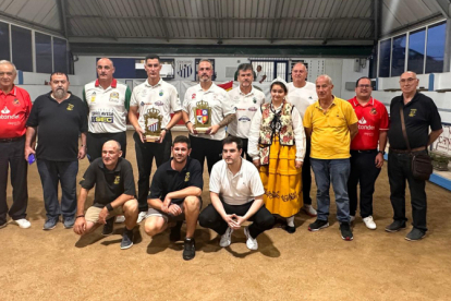 Pesquera re�ne a los ases del bolo palma en la XXI edici�n de la competici�n Feria del Queso