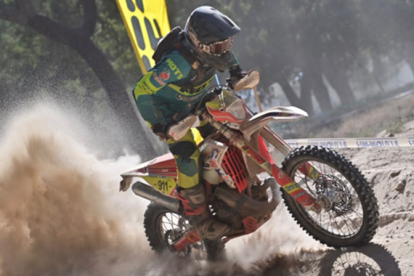 El piloto campurriano Alexis Fern�ndez Castro, plata en los prestigiosos 6Days Portugal 2026