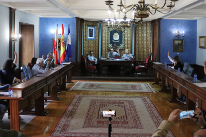 El pleno aprueba una moci�n para que Reinosa sea incluida como 
