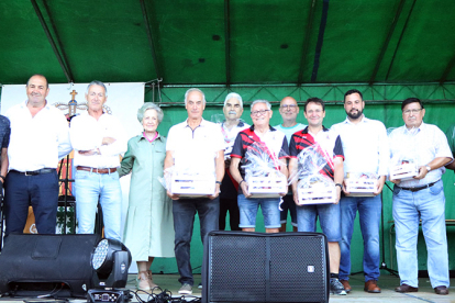 Postigo, Ferm�n y Felipe se imponen en el X Torneo de Petanca de Campoo de Enmedio 