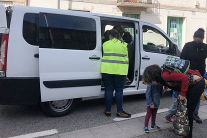 El PRC propone integrar el transporte escolar y regular para mejorar la movilidad en las zonas rurales