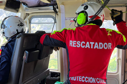 Rescatan a un montañero con fractura de tobillo en Picos de Europa