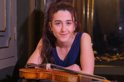 La violinista Mara del Mar Jurado inaugurar este sbado el Festival Torre de Villaescusa
