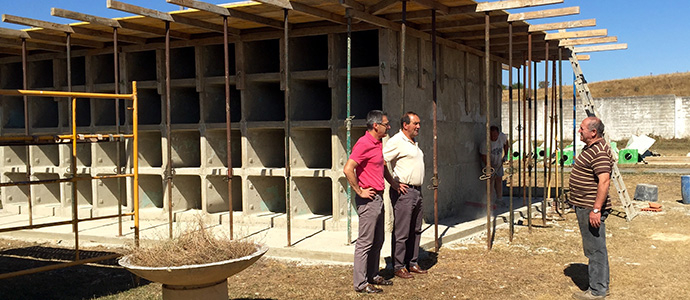  El Ayuntamiento construir un pabelln de 80 nichos en el cementerio municipal