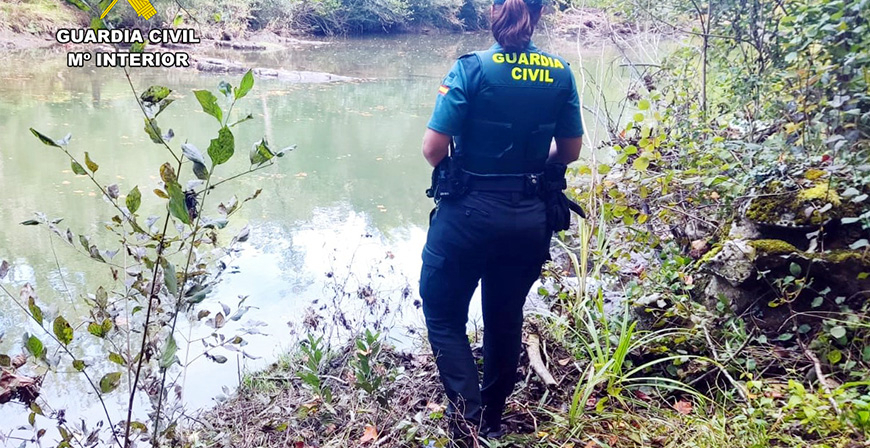  La Guardia Civil rescata a una mujer y sus dos pastores alemanes en el Asn