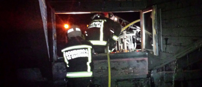 El 112 extingue un incendio en una vivienda de Penagos