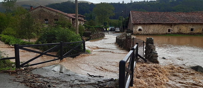 El 112 gestiona 46 incidencias por lluvia y viento