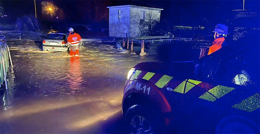 El 112 gestiona 98 incidencias provocadas por la lluvia y el viento entre las 7.00 y las 12.00 horas de este martes