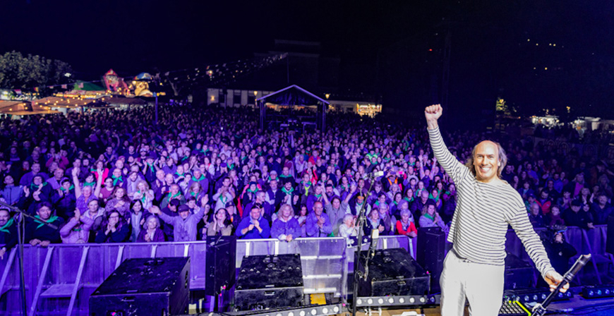 6.000 personas asisten al concierto de Carlos Nez en las Fiestas de la Cruz de Potes