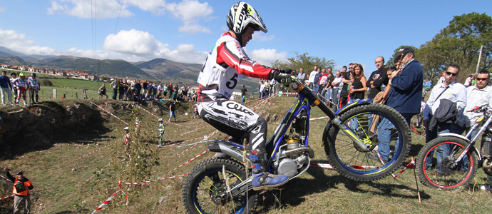 Acrobacias sobre dos ruedas