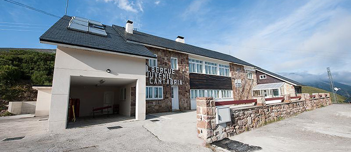 Actividades ldicas y de aventura en el Albergue Juvenil de Braavieja