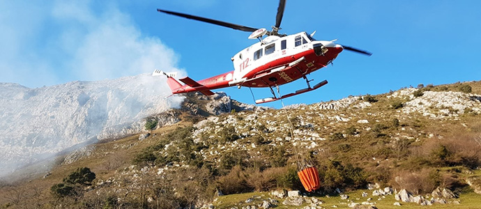 Activos 21 incendios en zonas altas del interior de Cantabria