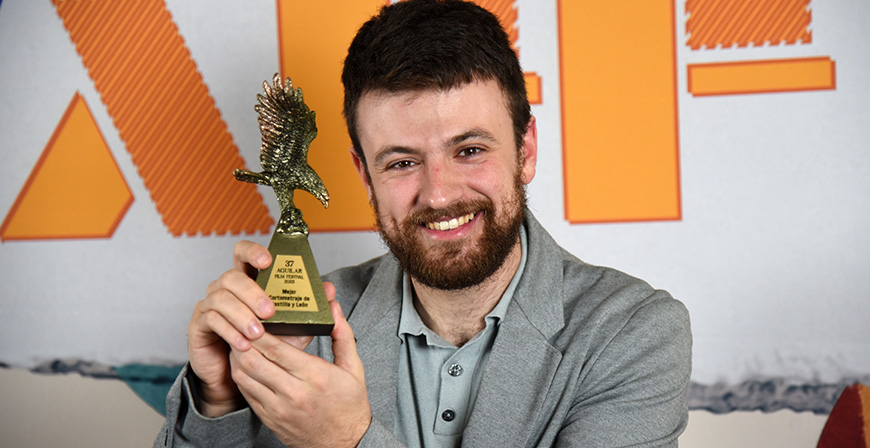 El actor scar de la Fuente recibi el guila de Oro de CyL del Aguilar Film Festival