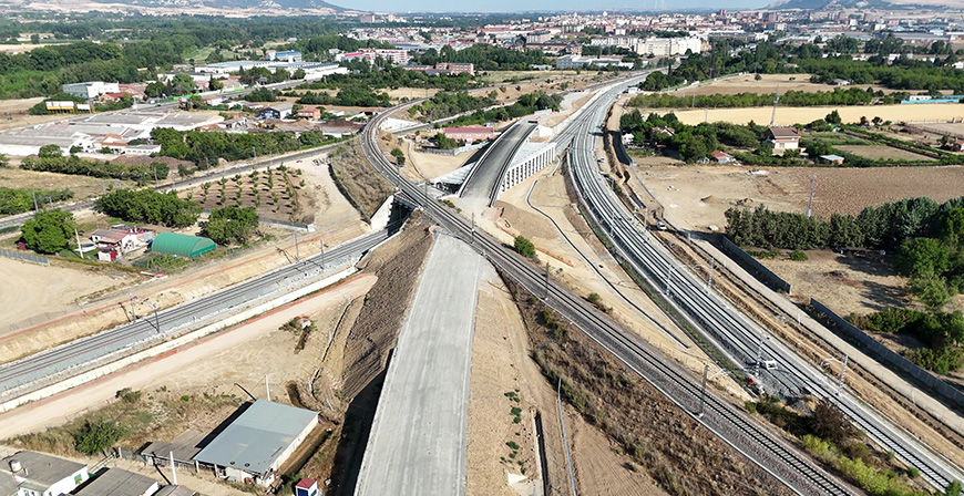 Adif volver� a poner en servicio, a partir del 31 de agosto, el cambiador de Villamuriel que recuperar� los tiempos de viaje de los trenes con origen y destino Santander