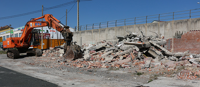 Adis al edificio de Cruz Roja