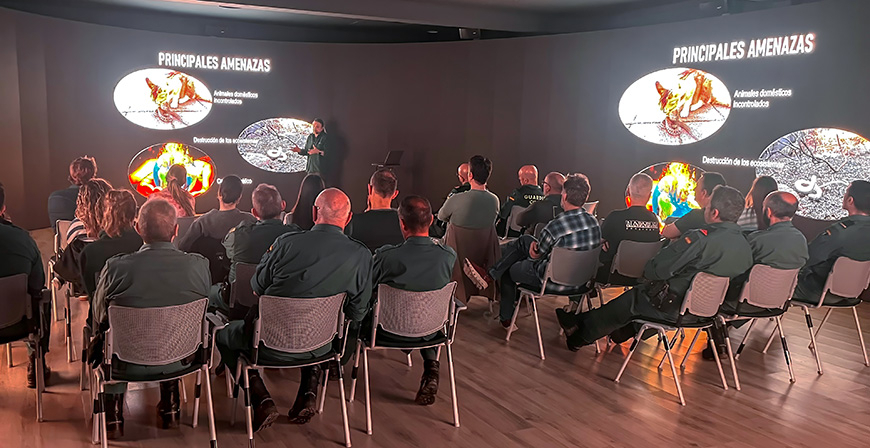 Agentes del SEPRONA participan en una jornada de formaci�n sobre serpientes aut�ctonas en Cab�rceno