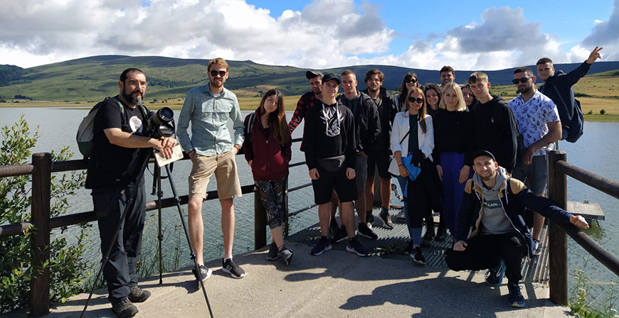 Agrogen rene en Campoo de Yuso las experiencias rurales de jvenes europeos