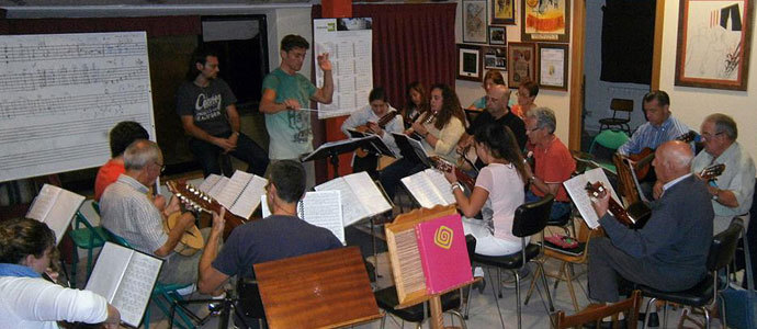La Agrupacin de Pulso y Pa de Fresneda ofrecer este domingo un concierto