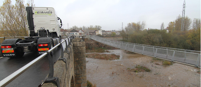 El agua regresa al cauce del Hjar