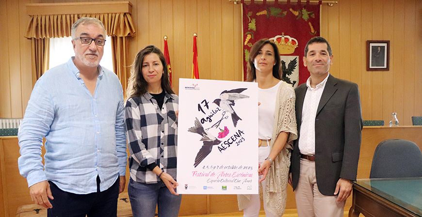 Aguilar vuelve 'Aescena'