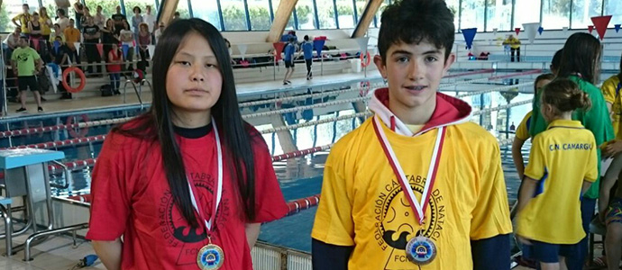 Alba Fernndez, campeona alevn de natacin por segundo ao consecutivo