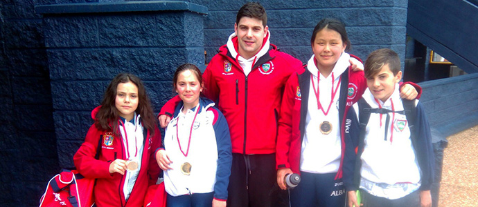 Alba Fernndez y Luca Iglesias, campeonas en la cuarta jornada de la Liga Alevn de Natacin