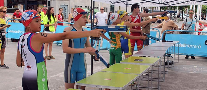 Alberto Bscones, bronce infantil en el IV Campeonato de Espaa de Triathle