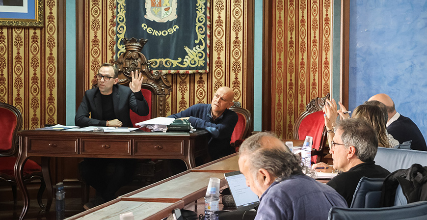 El alcalde de Reinosa se reduce el sueldo un 8% y no libera a ning�n concejal