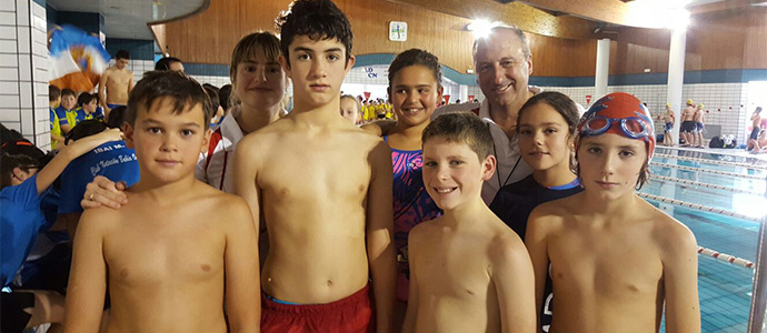 Los alevines vuelven al agua