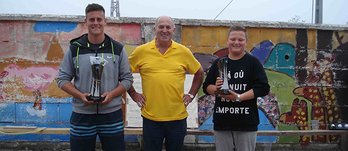 Alex y Jonathan ganan el Torneo de Petanca de Matamorosa