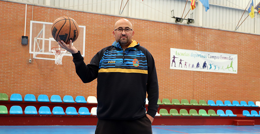 Alfonso Morales narrar los partidos del Igualatorio Cantabria