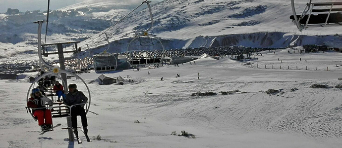 Alto Campoo abre sus instalaciones y ofrece casi 2 metros de nieve polvo
