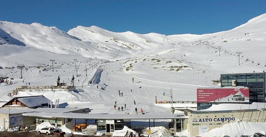 Alto Campoo abre la temporada al 50 por ciento y recibe al primer millar de personas