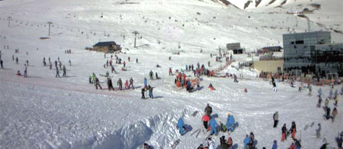 Alto Campoo recibi casi 8.000 esquiadores este fin de semana