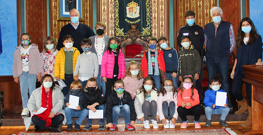Los alumnos del Alto Ebro visitan el Ayuntamiento de Reinosa