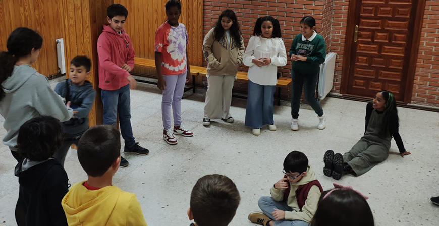 Los alumnos de catequesis de la ermita de Campoo de Suso celebran la primera convivencia del curso
