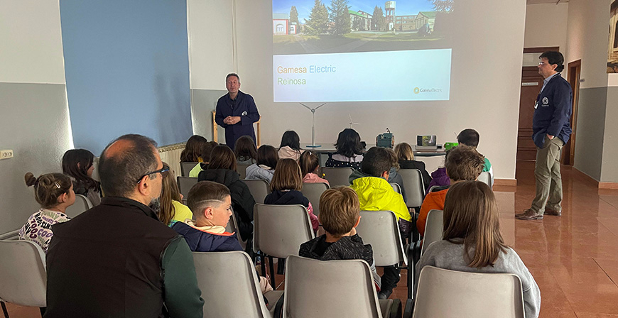 Los alumnos del CEIP Rodrguez de Celis visitan Gamesa Electric