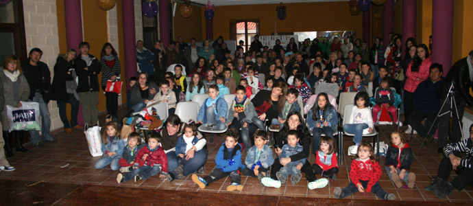 Los alumnos del CEIP Virgen de la Velilla celebraron un original Festival Navideo
